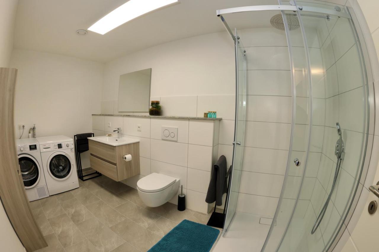 Modern Und Neu, Top Ausstattung Mit Kaffeevollautomat, 2X Netflix-Tv, Lueftungsanlage, Geschirrspueler Wallerfangen Exterior photo